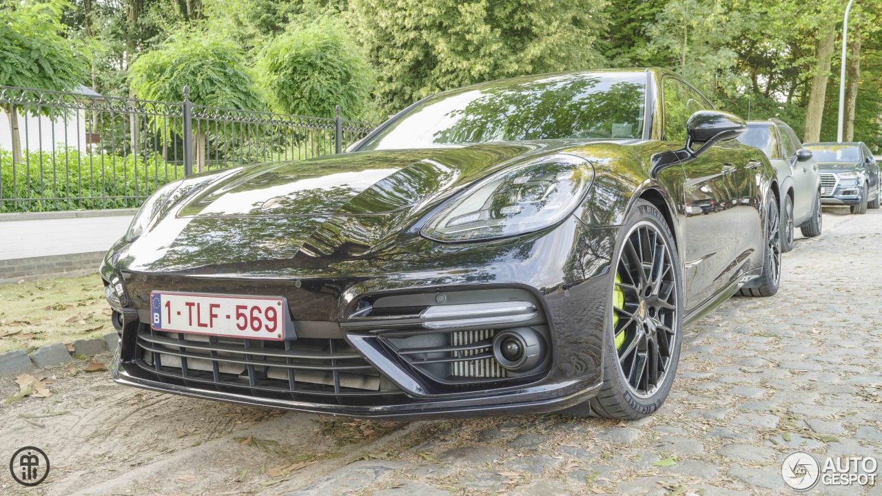 Porsche 971 Panamera Turbo S E-Hybrid