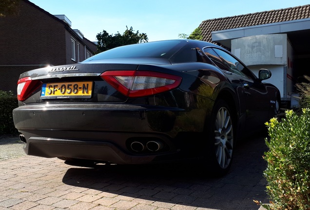 Maserati GranTurismo S Automatic