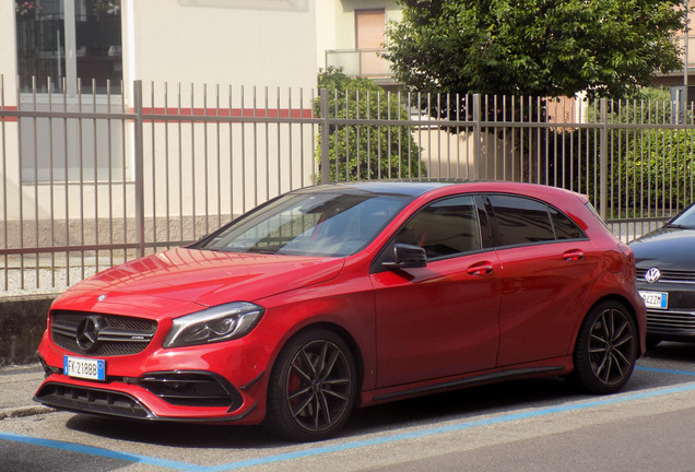 Mercedes-AMG A 45 W176 2015