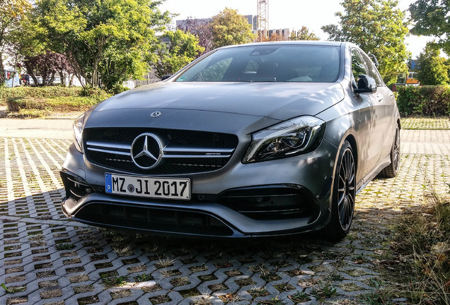 Mercedes-AMG A 45 W176 2015