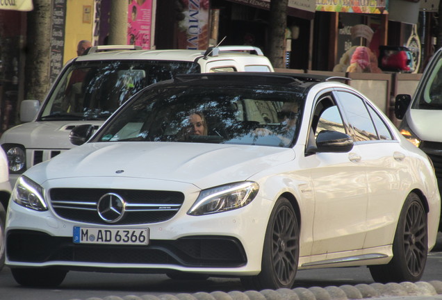 Mercedes-AMG C 63 S W205