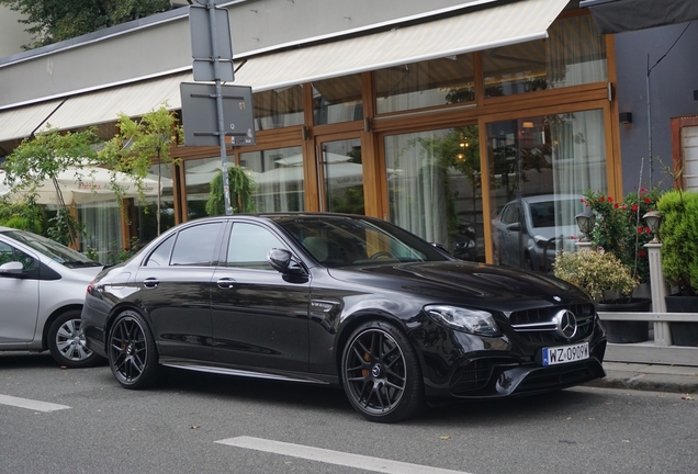 Mercedes-AMG E 63 S W213