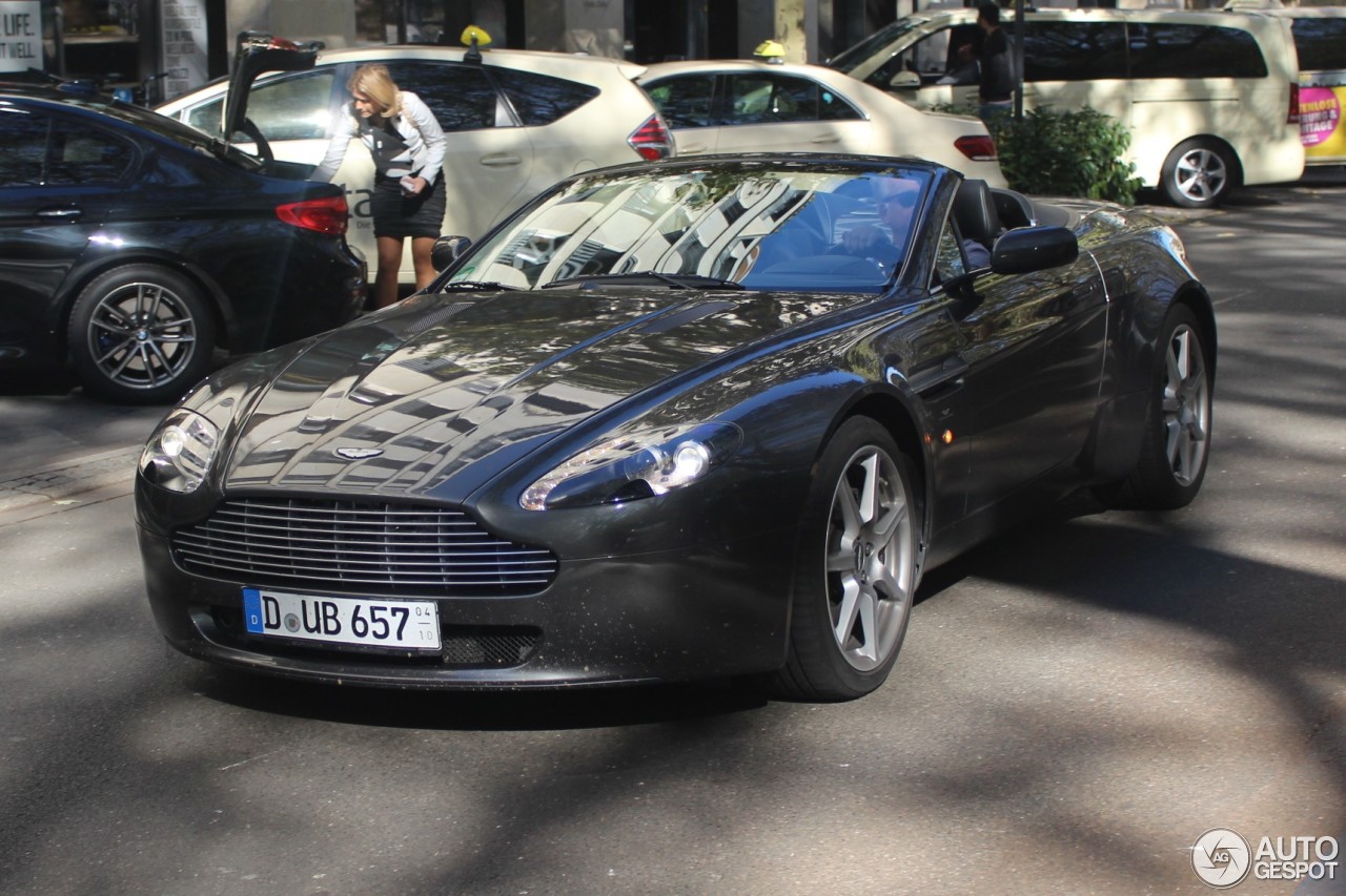 Aston Martin V8 Vantage Roadster