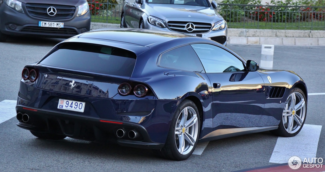 Ferrari GTC4Lusso