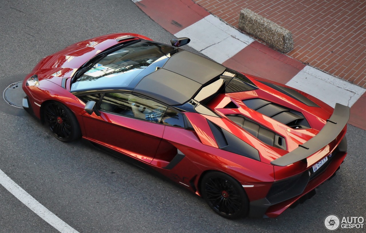 Lamborghini Aventador LP750-4 SuperVeloce Roadster