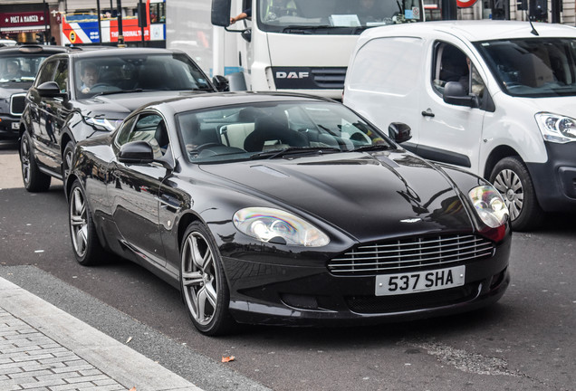 Aston Martin DB9