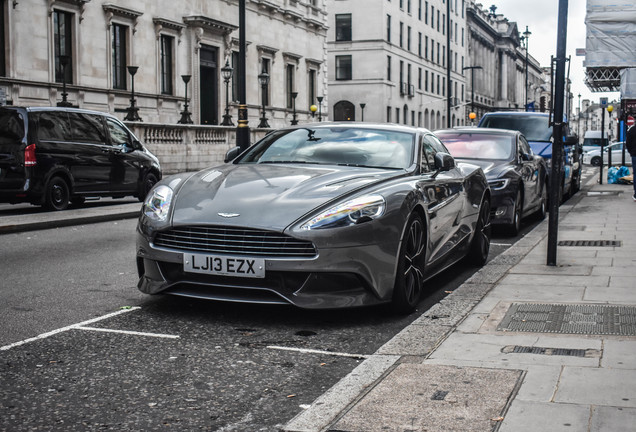 Aston Martin Vanquish 2013