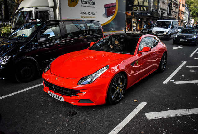 Ferrari FF