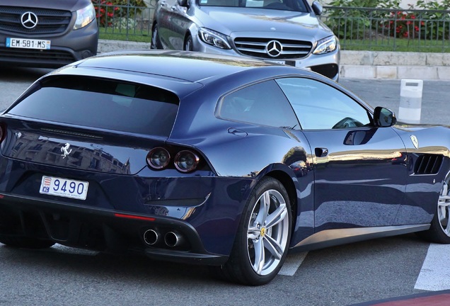 Ferrari GTC4Lusso