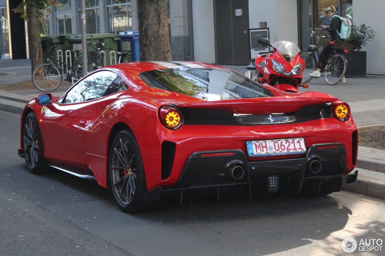 Ferrari 488 Pista