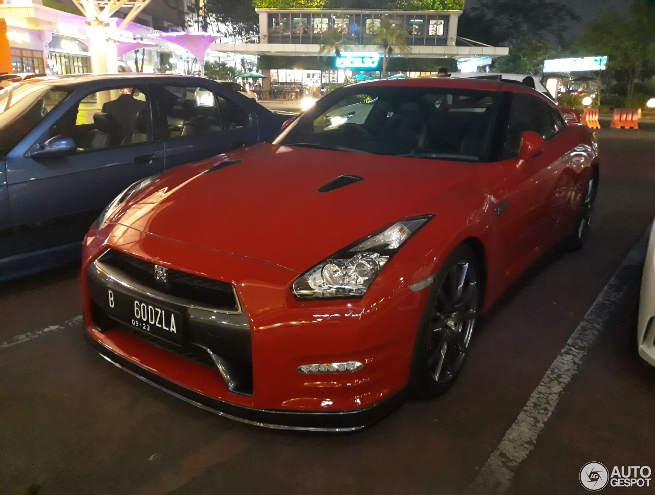 Nissan GT-R 2013