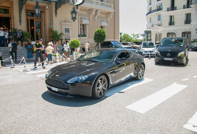 Aston Martin V8 Vantage