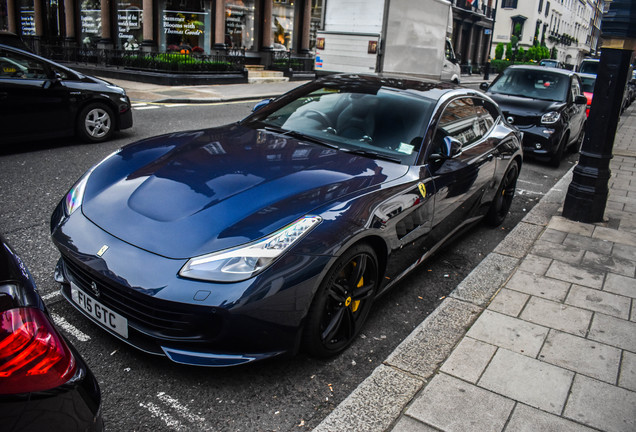 Ferrari GTC4Lusso