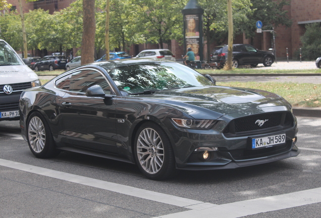 Ford Mustang GT 2015