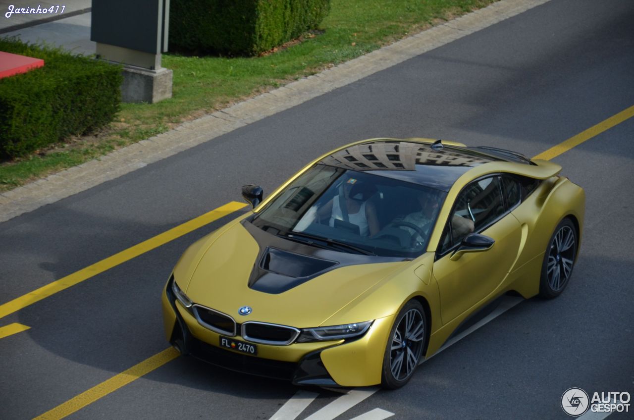 BMW i8 Protonic Frozen Yellow Edition