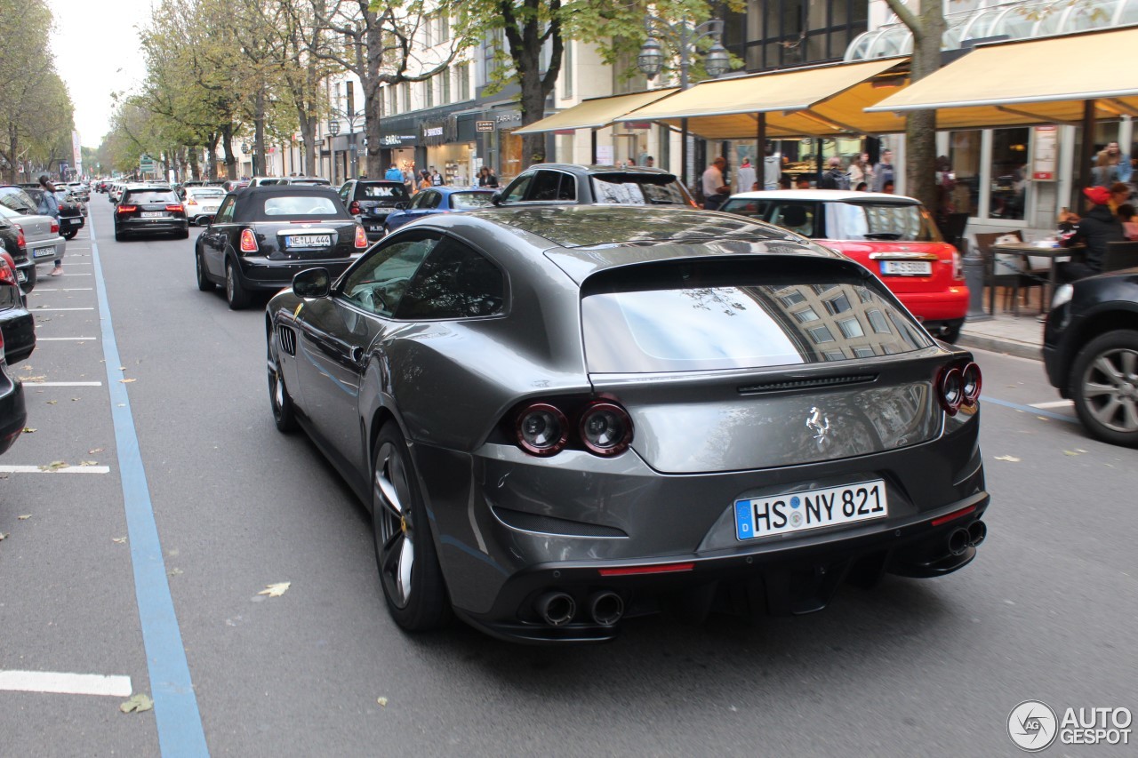 Ferrari GTC4Lusso