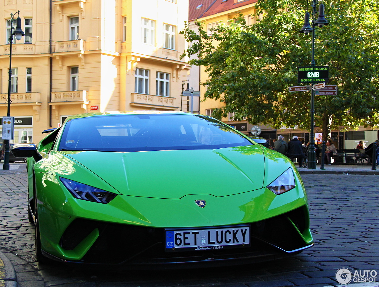 Lamborghini Huracán LP640-4 Performante