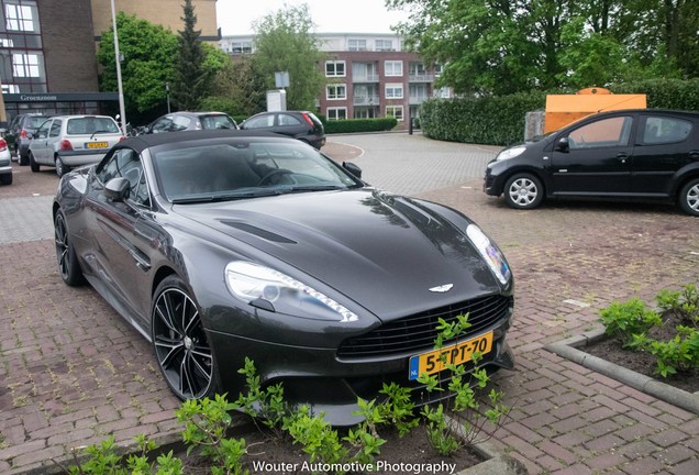 Aston Martin Vanquish Volante