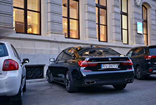 BMW M760Li xDrive