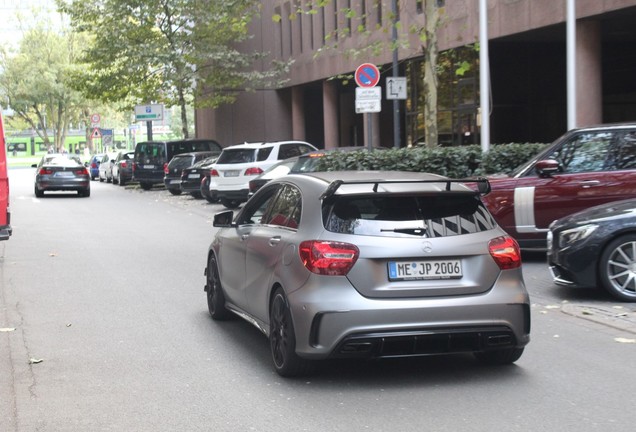 Mercedes-AMG A 45 W176 2015