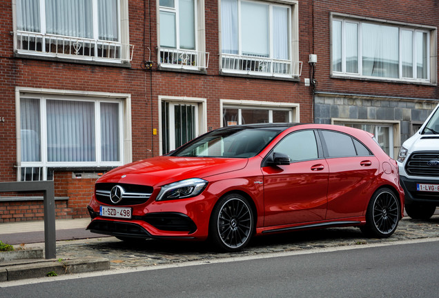 Mercedes-AMG A 45 W176 2015