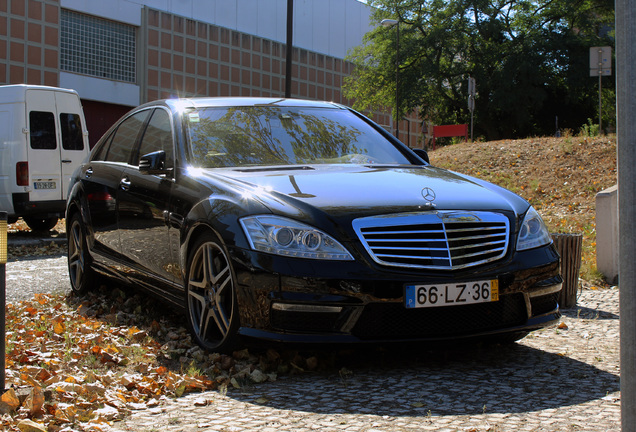 Mercedes-Benz S 63 AMG W221 2011