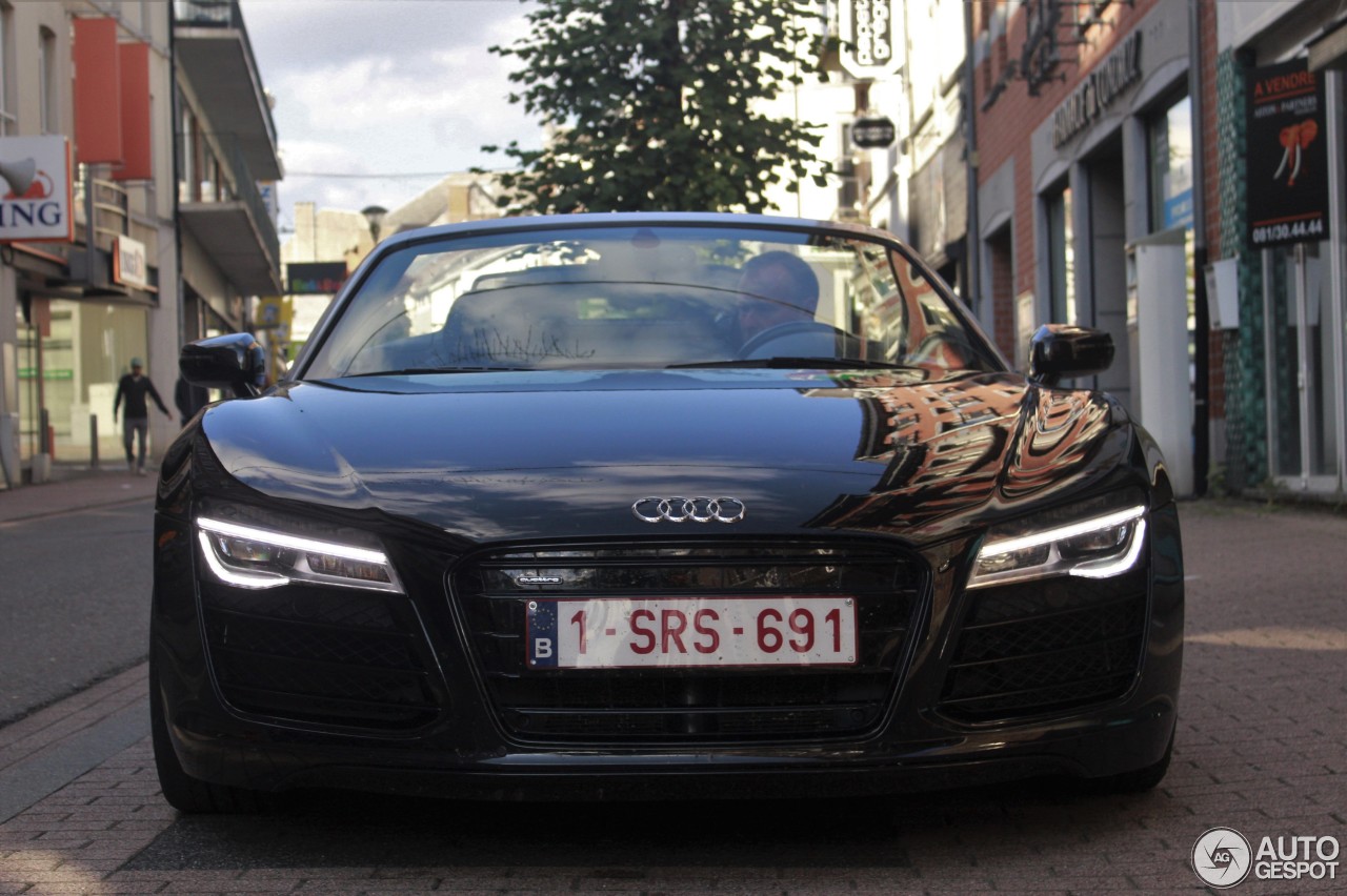 Audi R8 V8 Spyder 2013