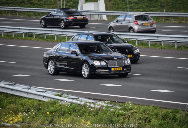 Bentley Flying Spur V8