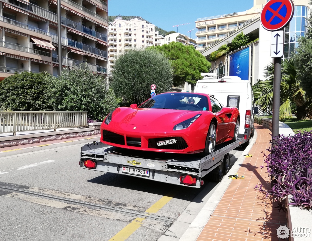 Ferrari 488 Spider