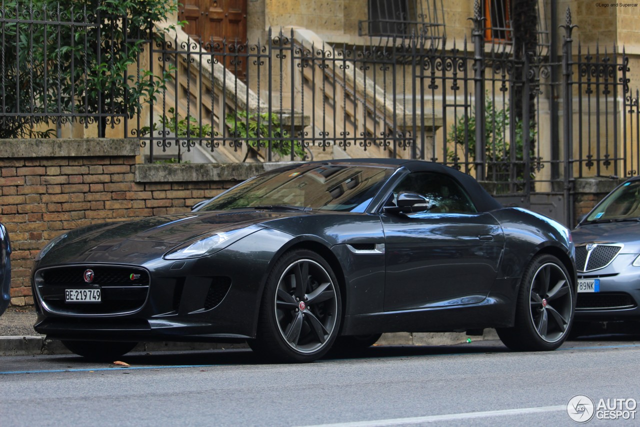 Jaguar F-TYPE S Convertible