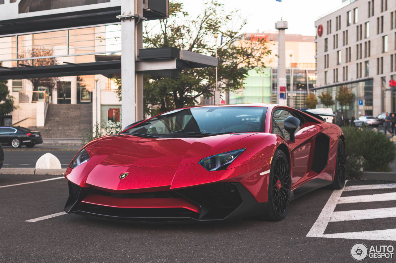 Lamborghini Aventador LP750-4 SuperVeloce