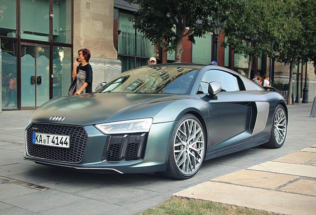 Audi R8 V10 Plus 2015