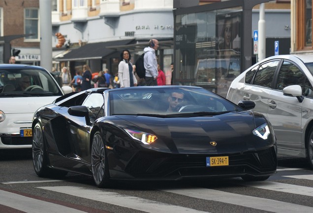 Lamborghini Aventador S LP740-4 Roadster