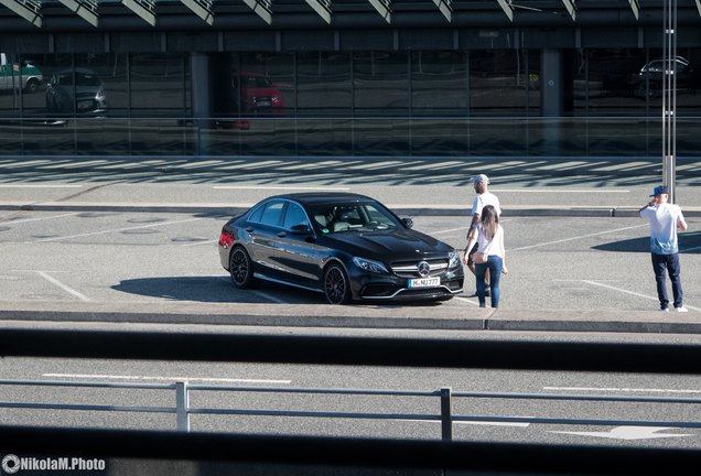 Mercedes-AMG C 63 S W205