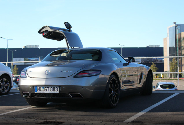 Mercedes-Benz SLS AMG GT