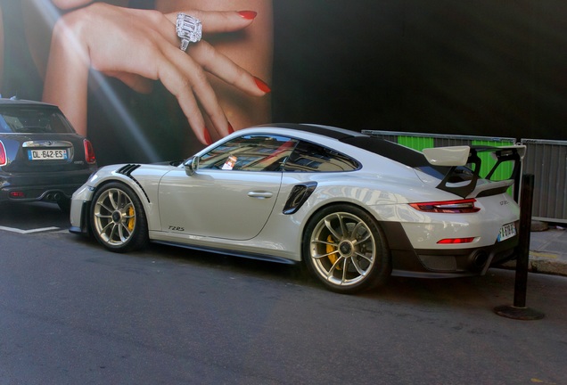 Porsche 991 GT2 RS Weissach Package