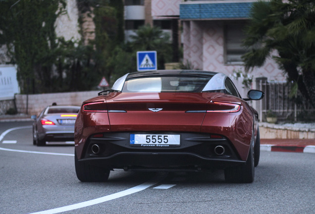 Aston Martin DB11