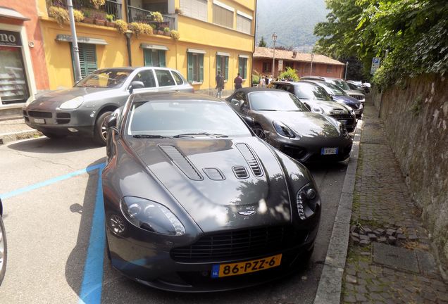 Aston Martin V12 Vantage