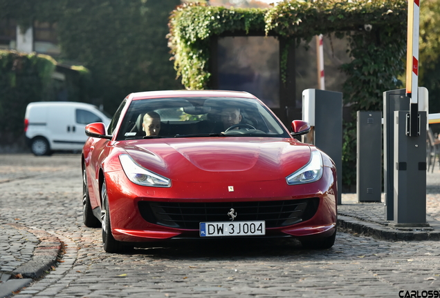 Ferrari GTC4Lusso