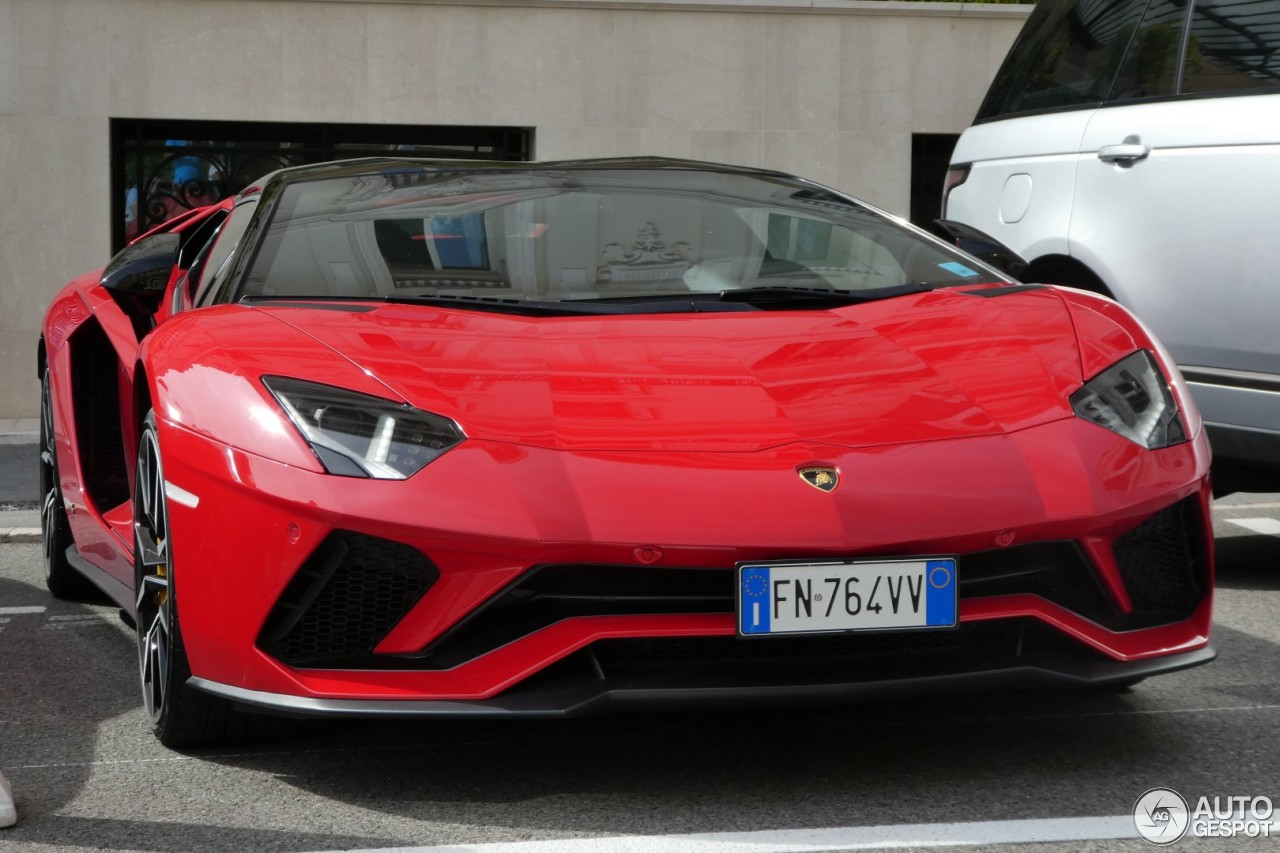 Lamborghini Aventador S LP740-4 Roadster