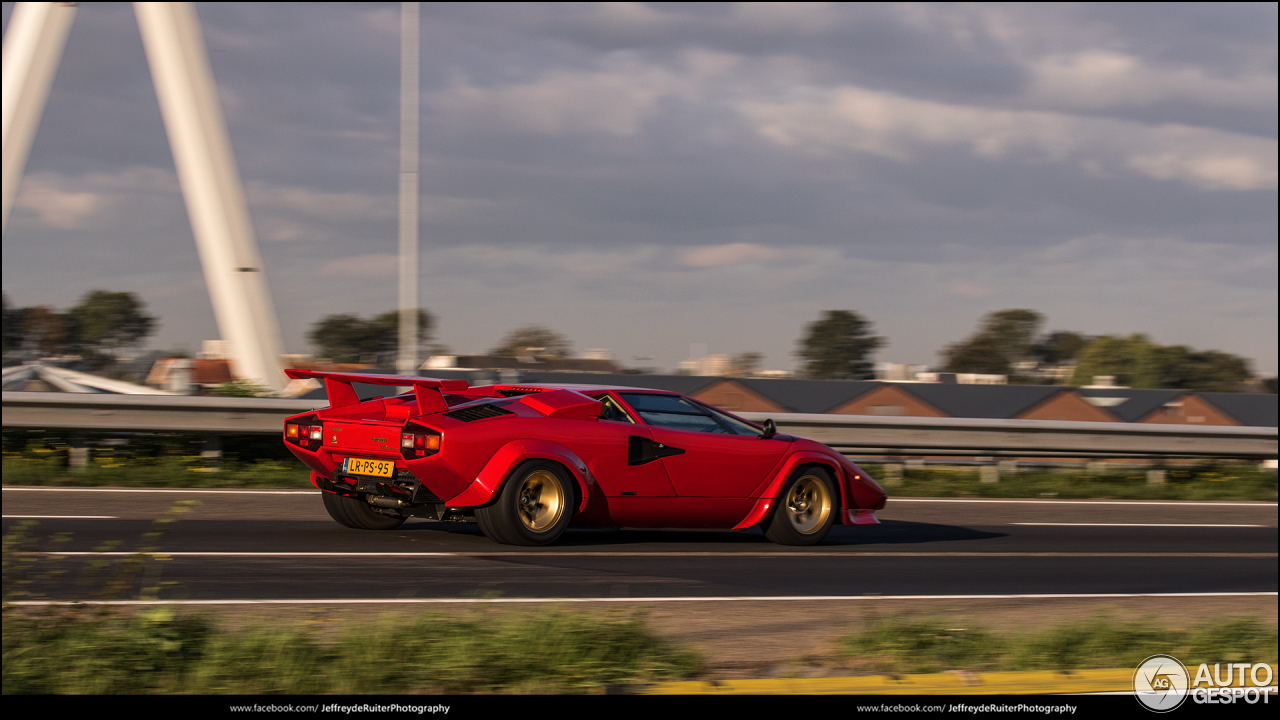 Lamborghini Countach 5000 Quattrovalvole