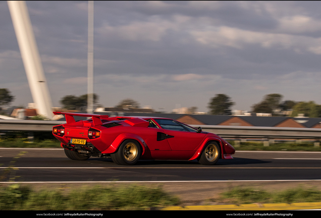 Lamborghini Countach 5000 Quattrovalvole