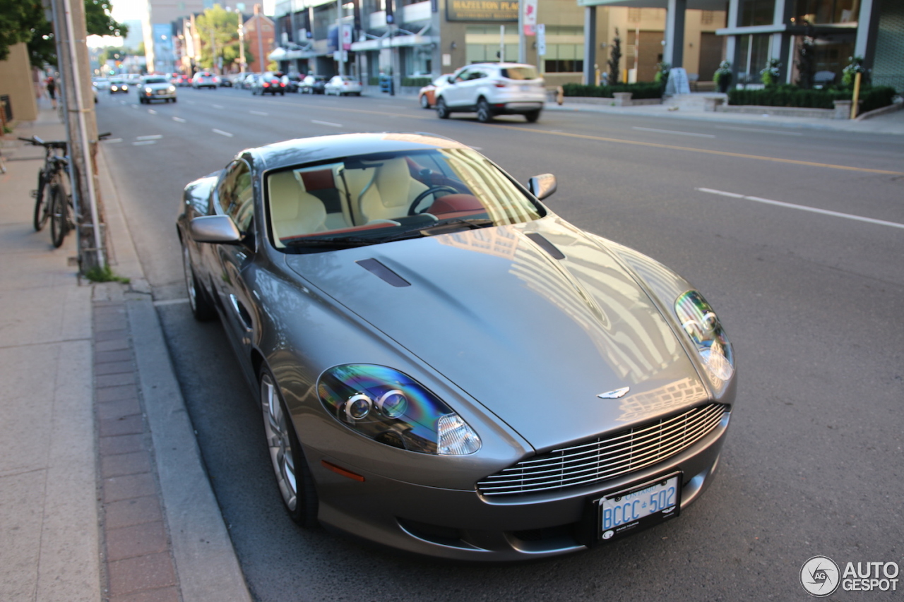 Aston Martin DB9