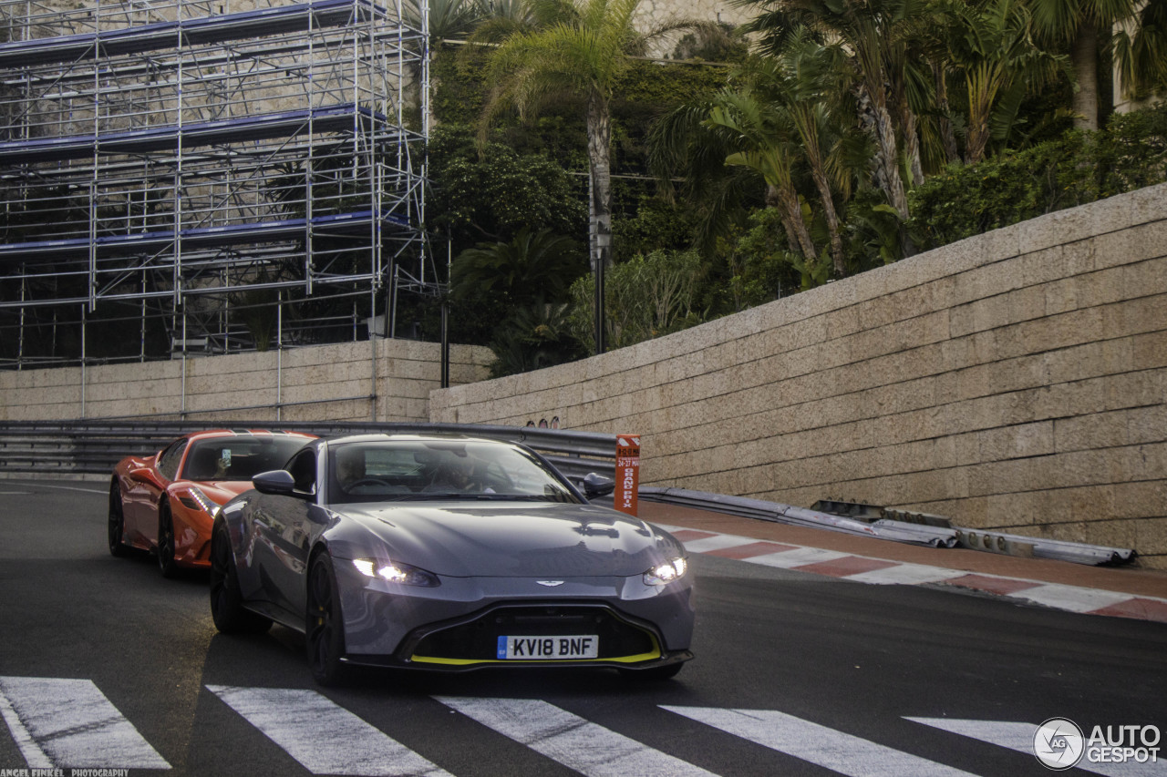 Aston Martin V8 Vantage 2018