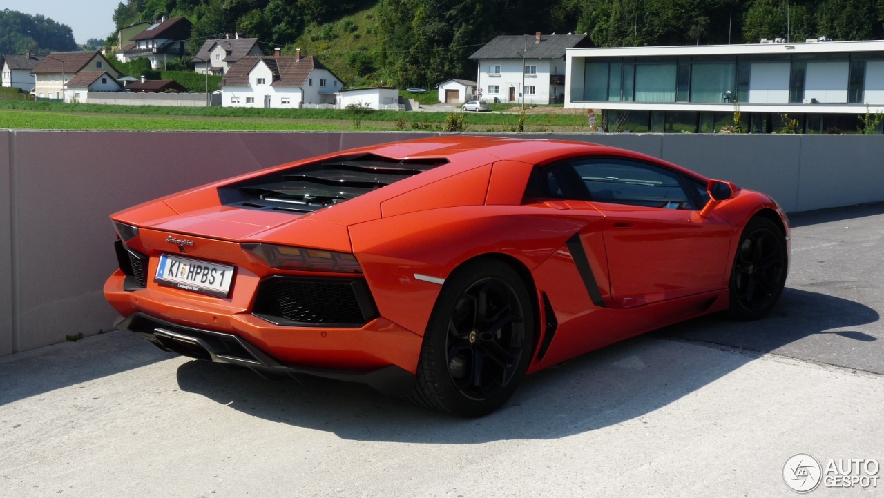 Lamborghini Aventador LP700-4