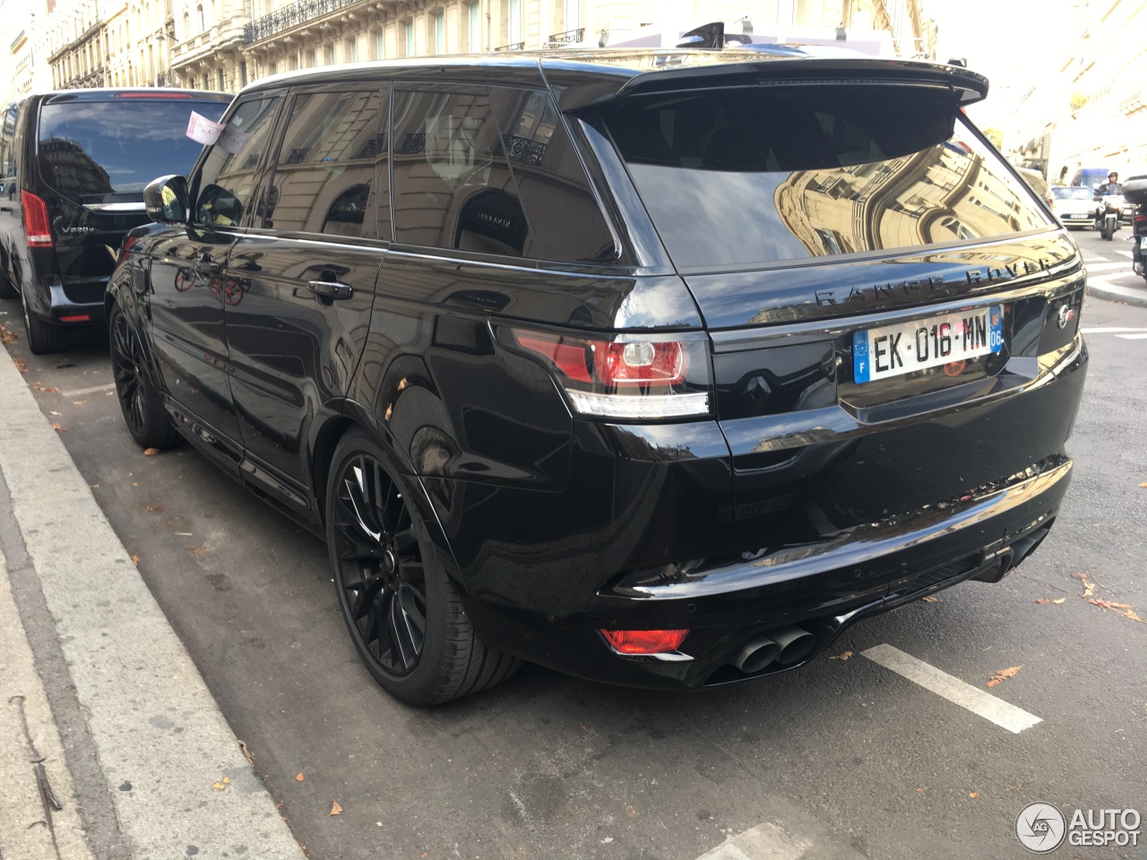 Land Rover Range Rover Sport SVR