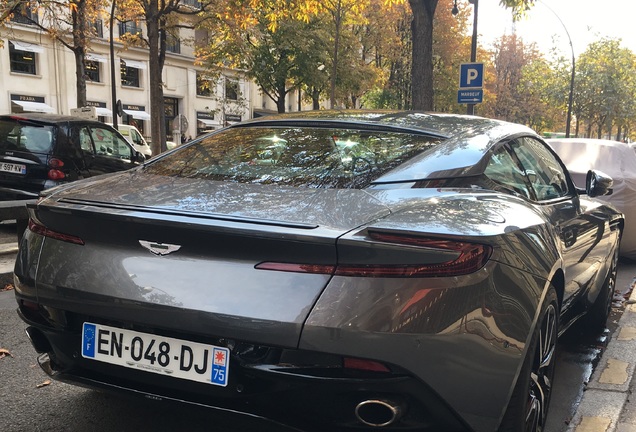 Aston Martin DB11