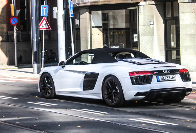 Audi R8 V10 Spyder 2016