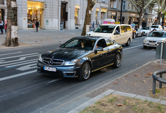 Mercedes-Benz C 63 AMG Coupé