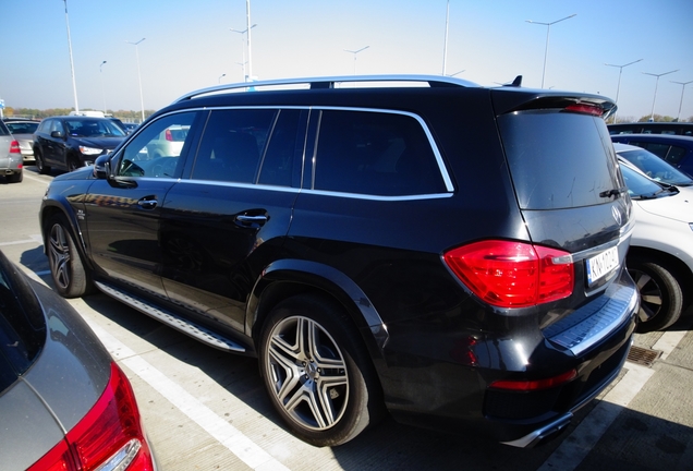 Mercedes-Benz GL 63 AMG X166